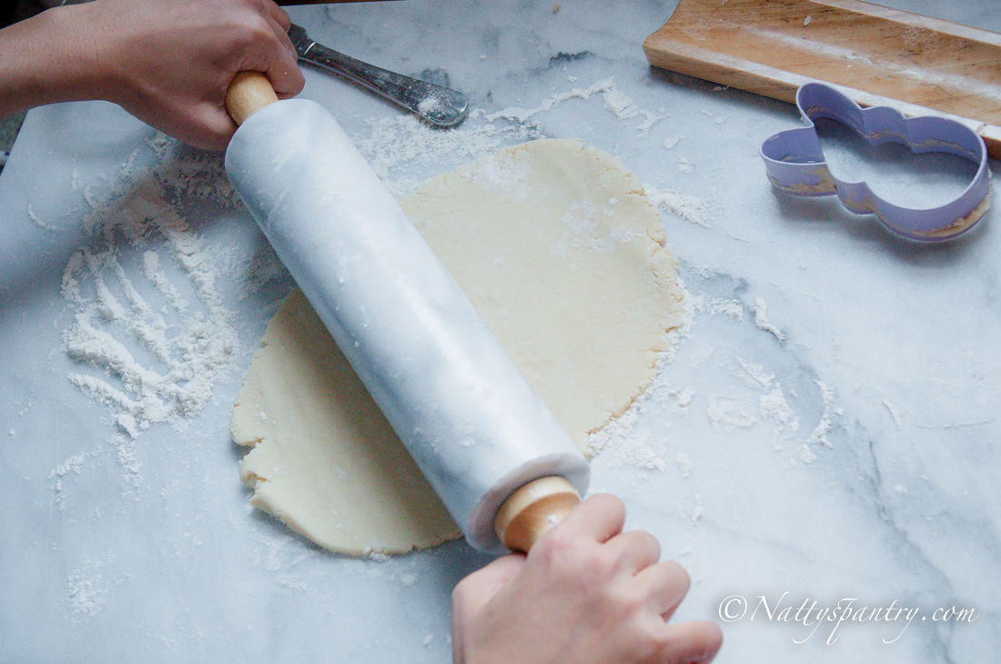 Yuzu Lemon Glazed Bunny Butter Cookie Recipe : Nattyspantry.com
