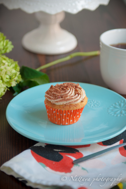 Coffee Mini-Cupcakes with Espresso Cream Cheese Frosting Recipe