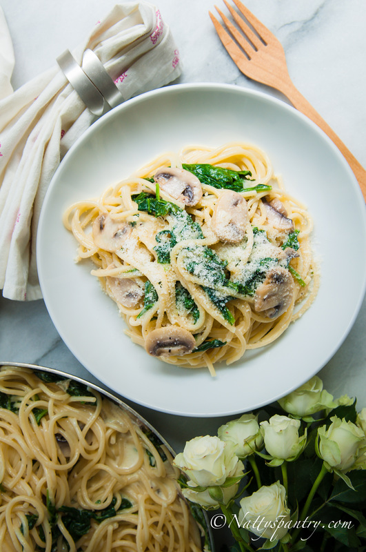 Spaghetti With Spinach, Mushroom, Mascarpone and Parmesan Recipe : Nattyspantry.com